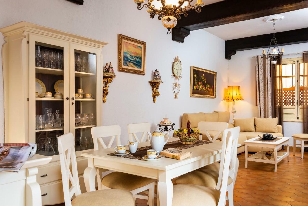 Hsh Suites Barrio Santa Cruz Sevilla Eksteriør billede